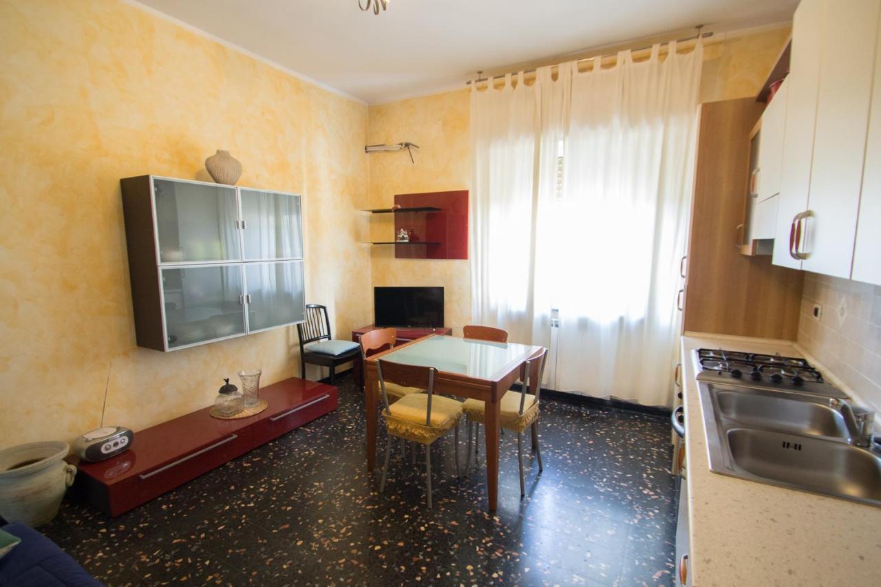 Yellow House Savone Extérieur photo